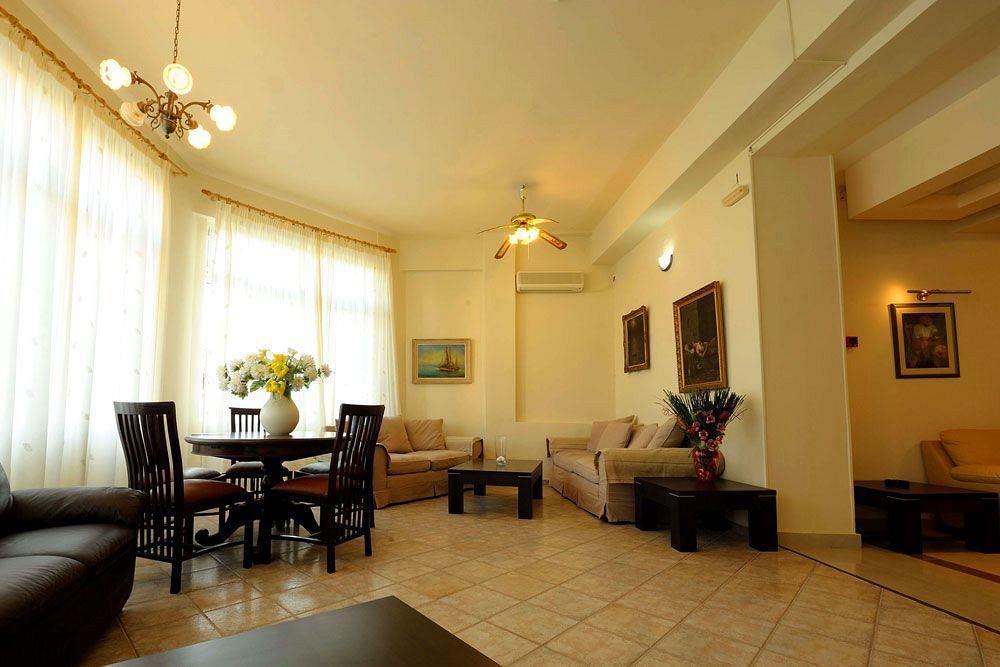 Kentrikon Hotel & Spa Лутра-Эдипсу Экстерьер фото