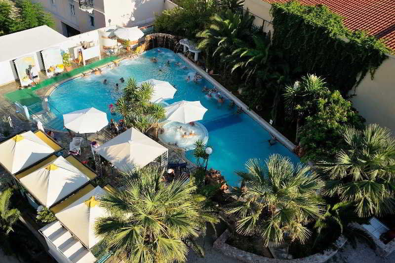 Kentrikon Hotel & Spa Лутра-Эдипсу Экстерьер фото